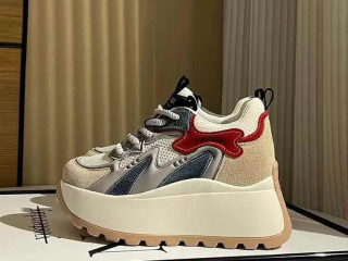 female-sneakers