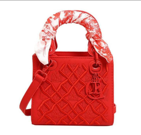 luxury-ladies-fashion-handbag-big-1