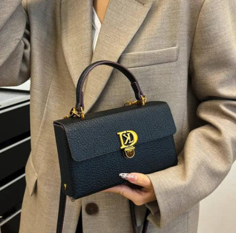 share-this-product-square-messenger-ladies-handbag-big-1