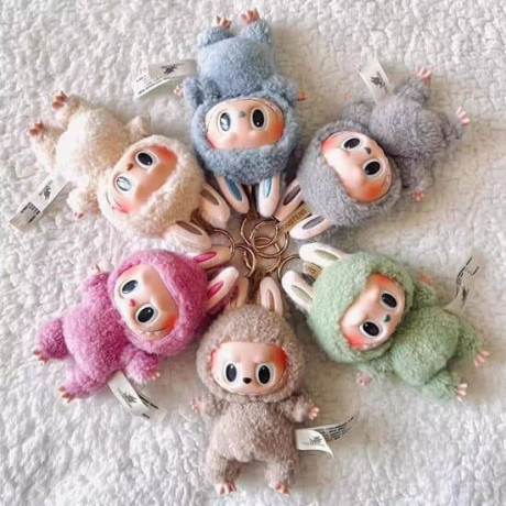 pop-mart-labubu-doll-big-2