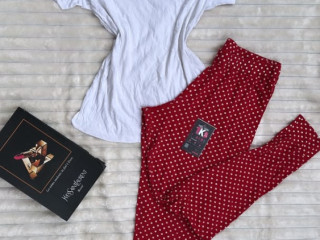 womens-premium-two-piece-red-and-white-polka-dot-lounge-wear-set-size-810