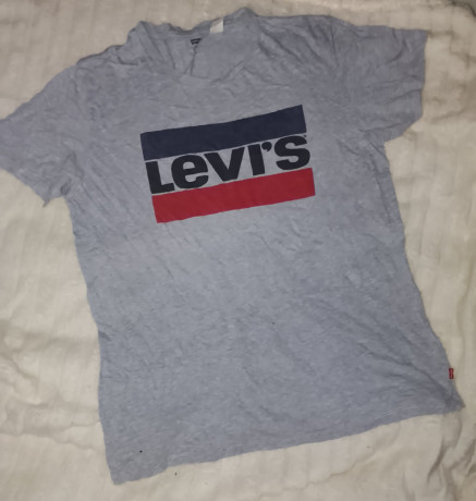 mens-luxury-tee-levis-size-m-pre-owned-big-1